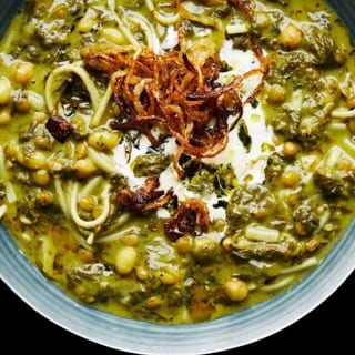 🌱 Ash-Reshteh (Persian Noodle Soup)